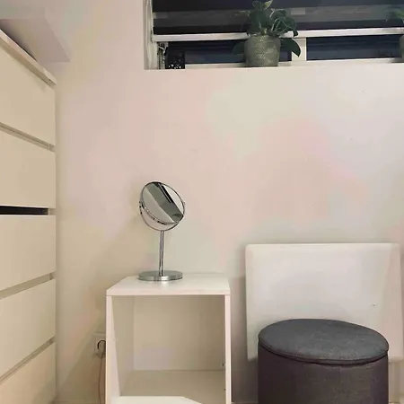 Cozy With 2 Bedrooms Apartment
